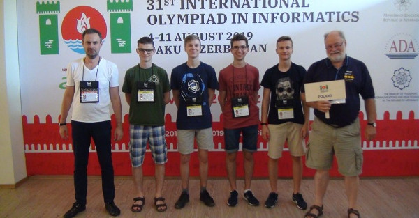 zdjęcie reprezentant&oacute;w na IOI 2019