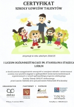 Obraz przedstawiający certyfikat jaki otrzymała szkoła za wspieranie uzdolnionej młodzieży